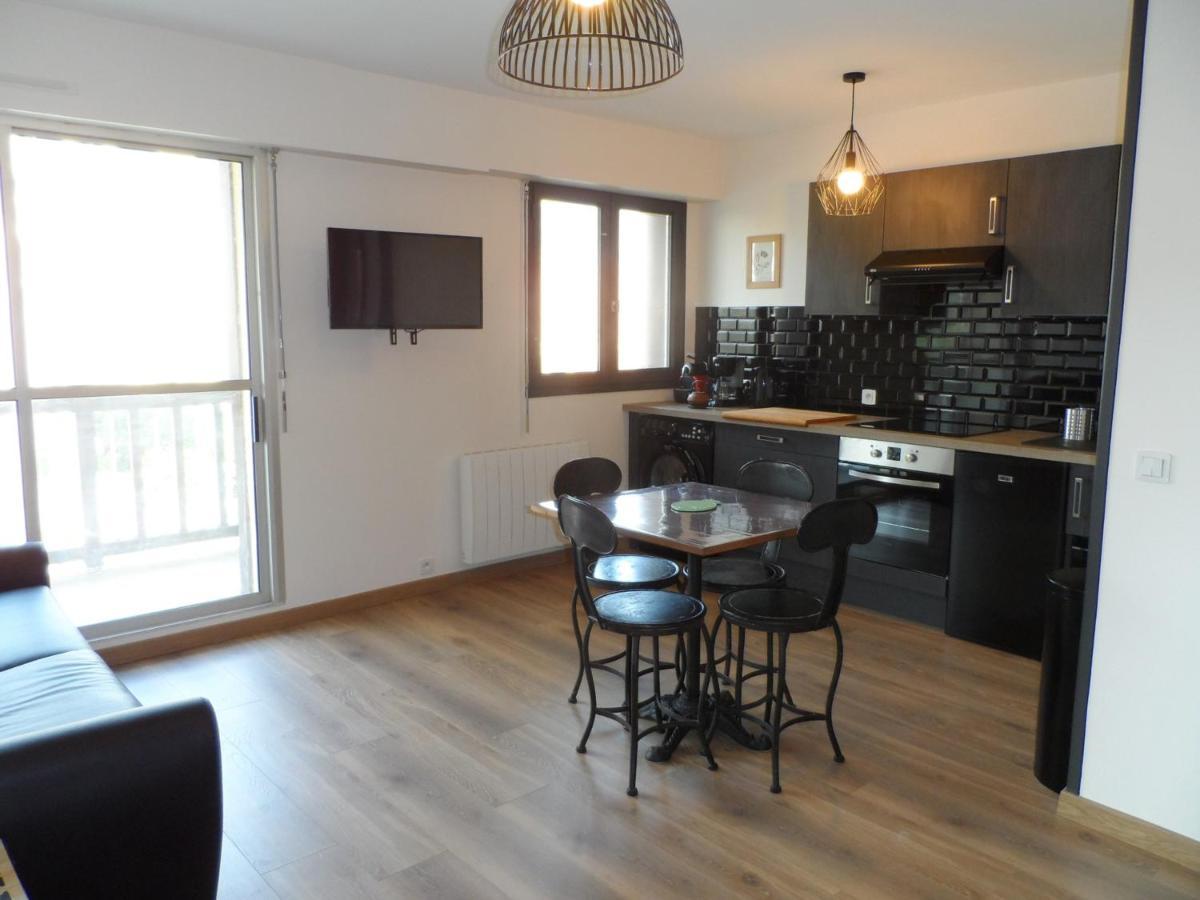 Appartement Confortable 2P Proche Plage Avec Parking Et Internet A Cabourg - Fr-1-487-302 Exterior photo