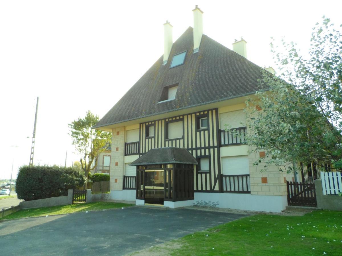 Appartement Confortable 2P Proche Plage Avec Parking Et Internet A Cabourg - Fr-1-487-302 Exterior photo